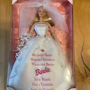 Rare vintage collectible Blushing Bride Barbie Doll 1999 NRFB - Mattel wedding